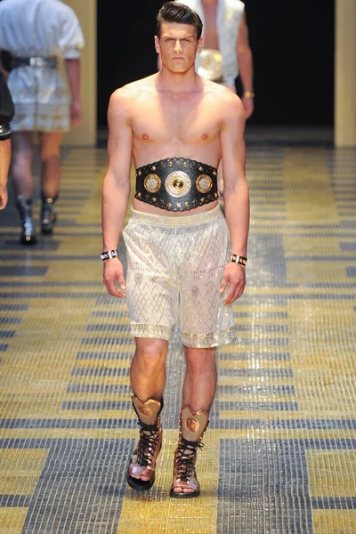 Look 6